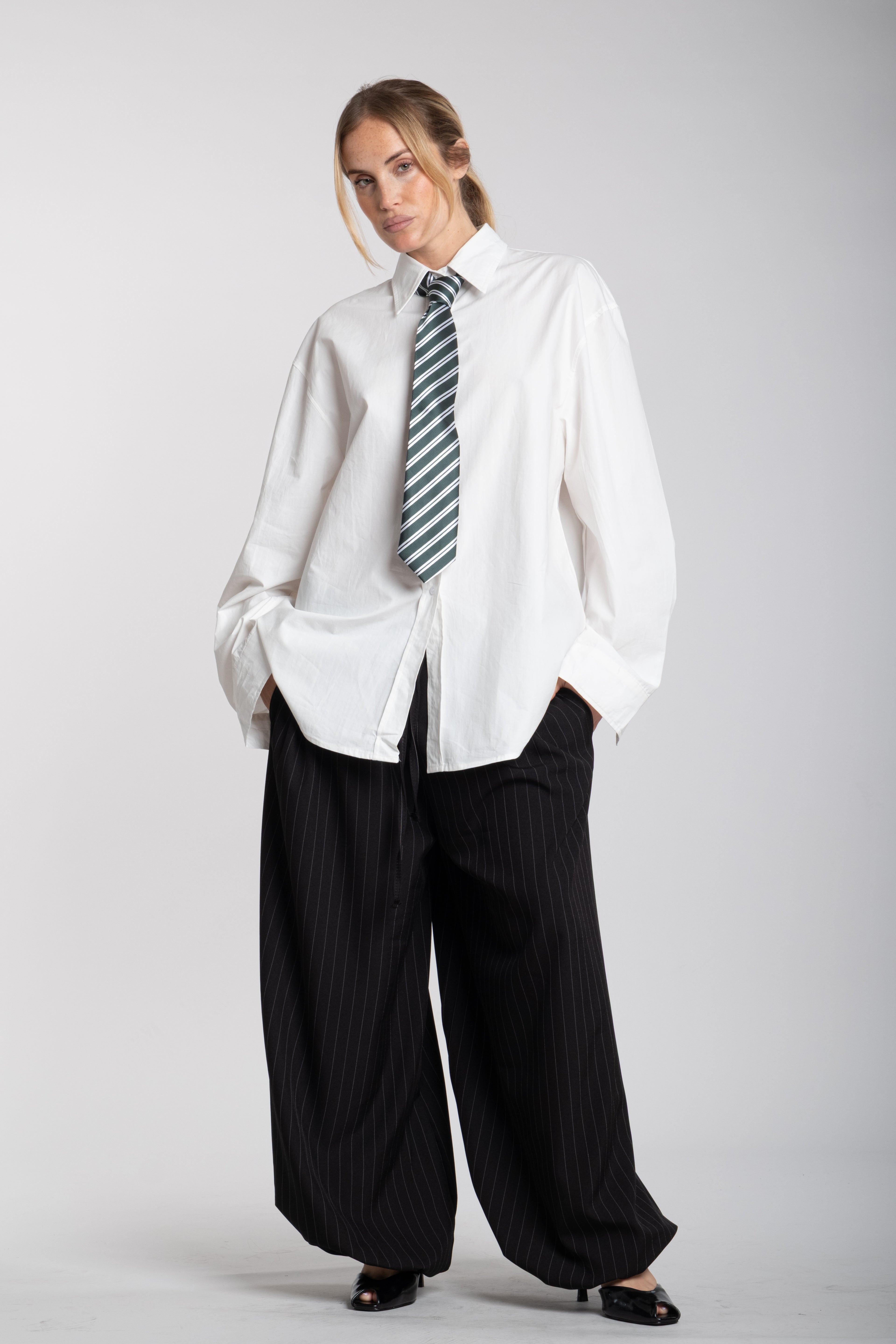 Pantalaccio gessato nero