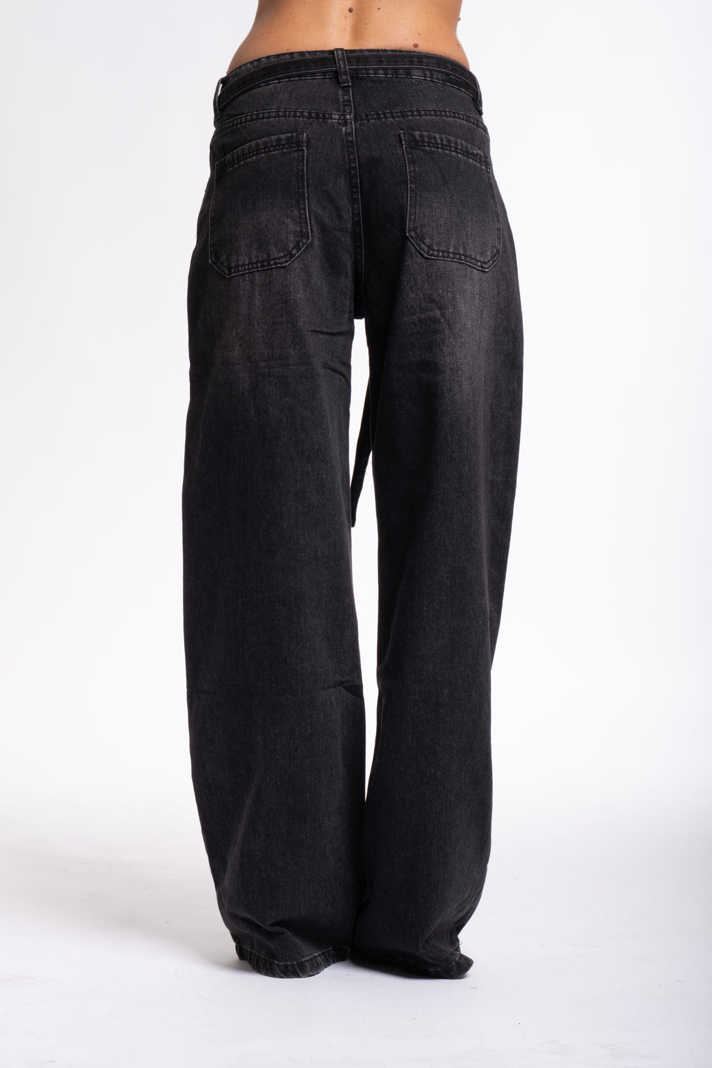 Jeans nero laccio